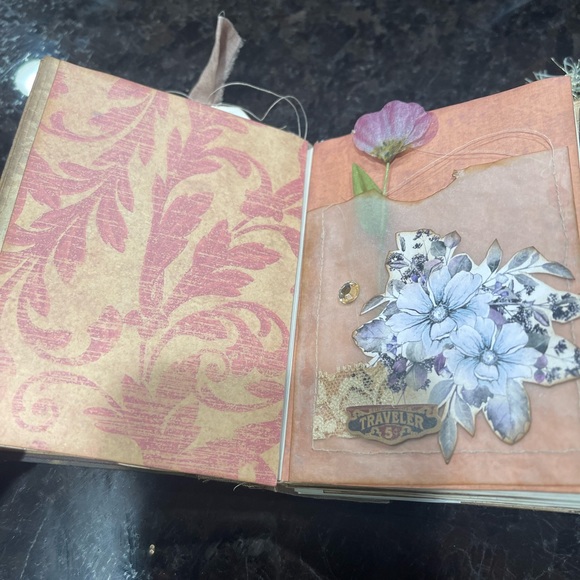 Mini junk journal - Picture 2 of 13